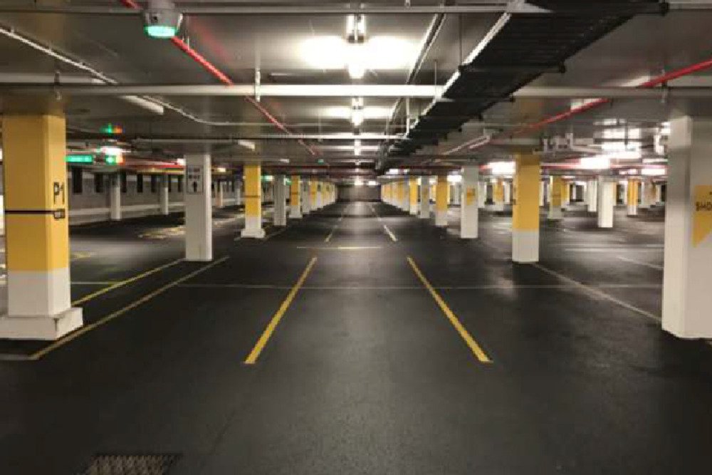 Downtown realstate with 1000 carparking space